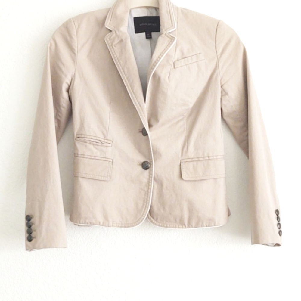 Banana Republic Blazer in Beige 0P
